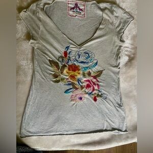 Johnny Was Light Grey Embroidered Tee S